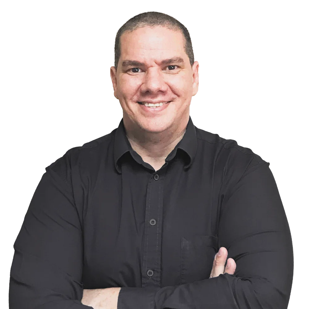 Donovan Banks, founder of SMMart and Mediaholic Marketing